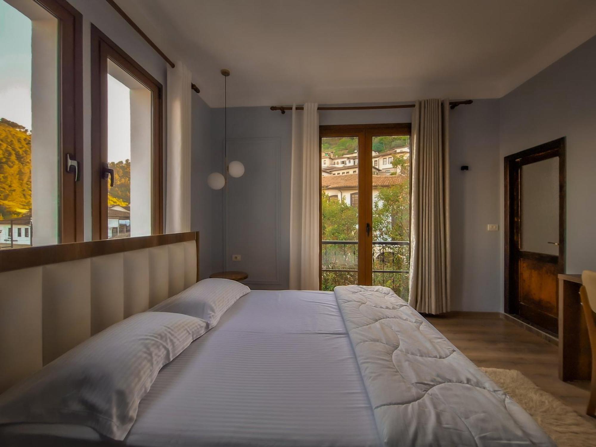 Villa Mishel Suites Berat Kültér fotó